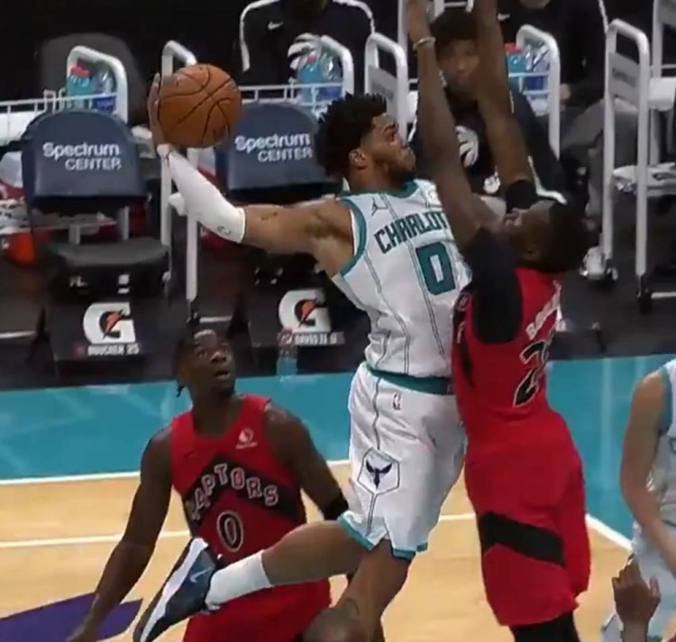 上舆论风口 上舆论风口